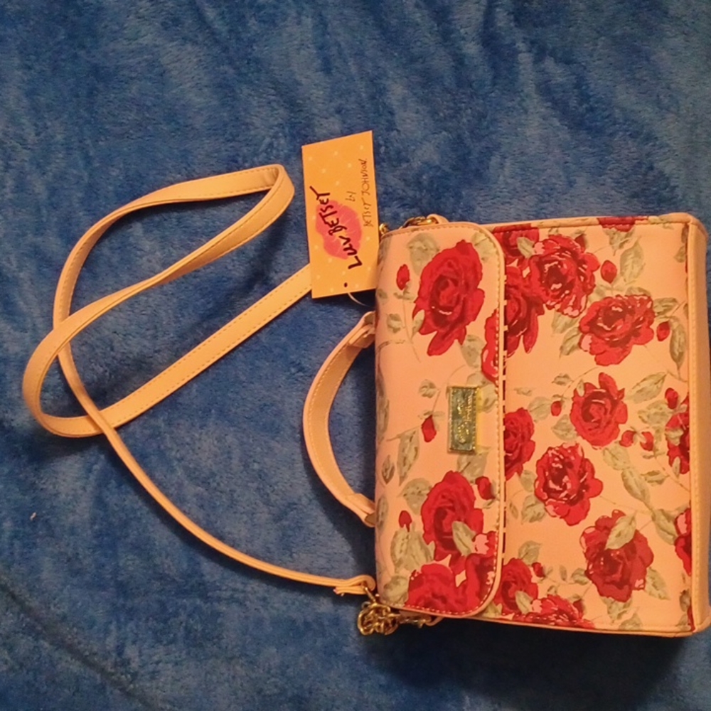 NWT Betsey Johnson floral crossbody purse ๐ Great for gift! Offers welcome! - Picture 8 of 10